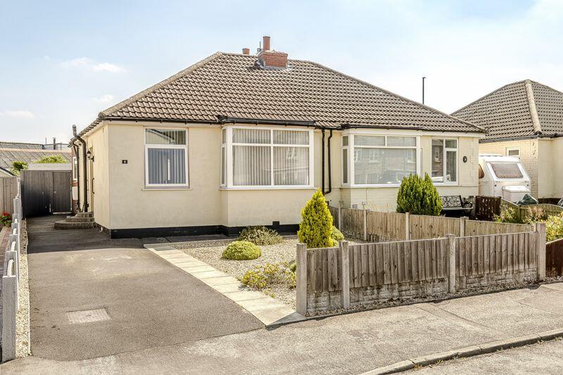 2 bedroom semidetached bungalow for sale in Lordsgate Lane, Burscough, L40