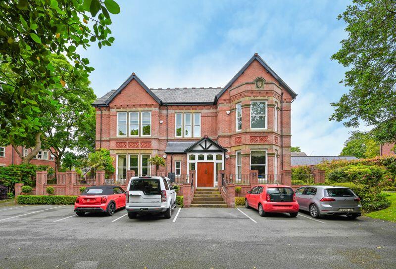 2 bedroom penthouse for sale in Ruff Lane, Ormskirk, L39