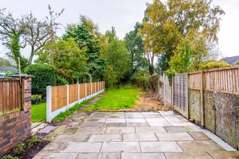 3 bedroom end of terrace house for sale in White Moss Road