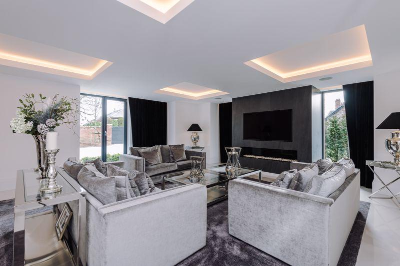 6 bedroom detached house for sale in Granville Park, Aughton, L39