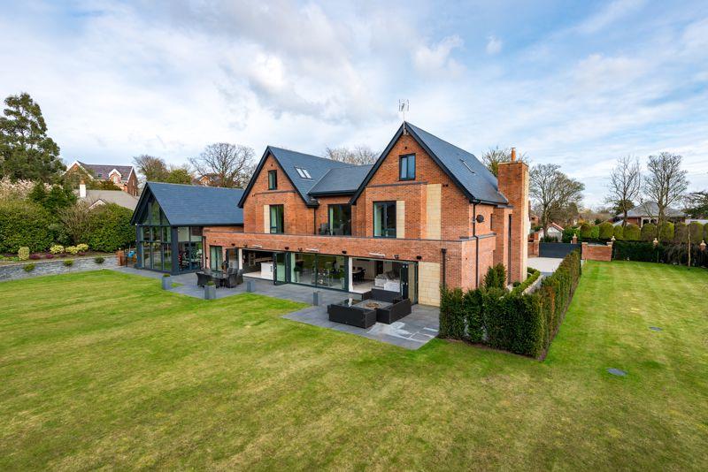 6 bedroom detached house for sale in Granville Park, Aughton, L39