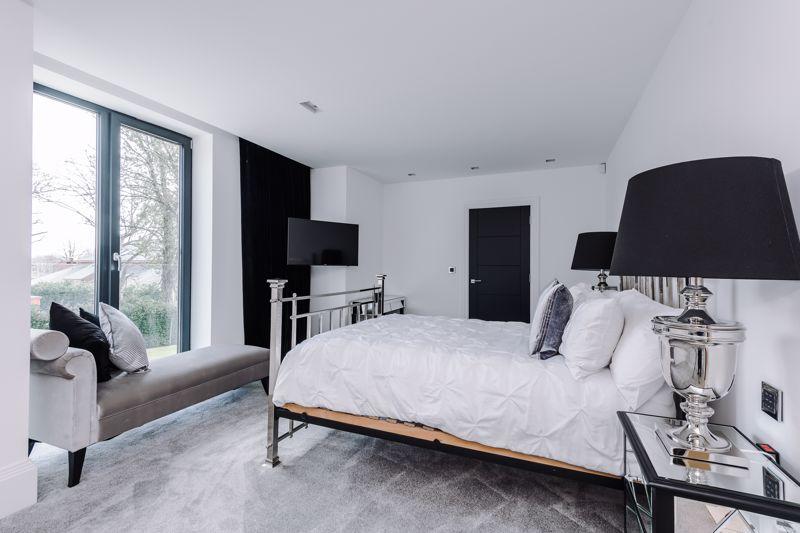 6 bedroom detached house for sale in Granville Park, Aughton, L39