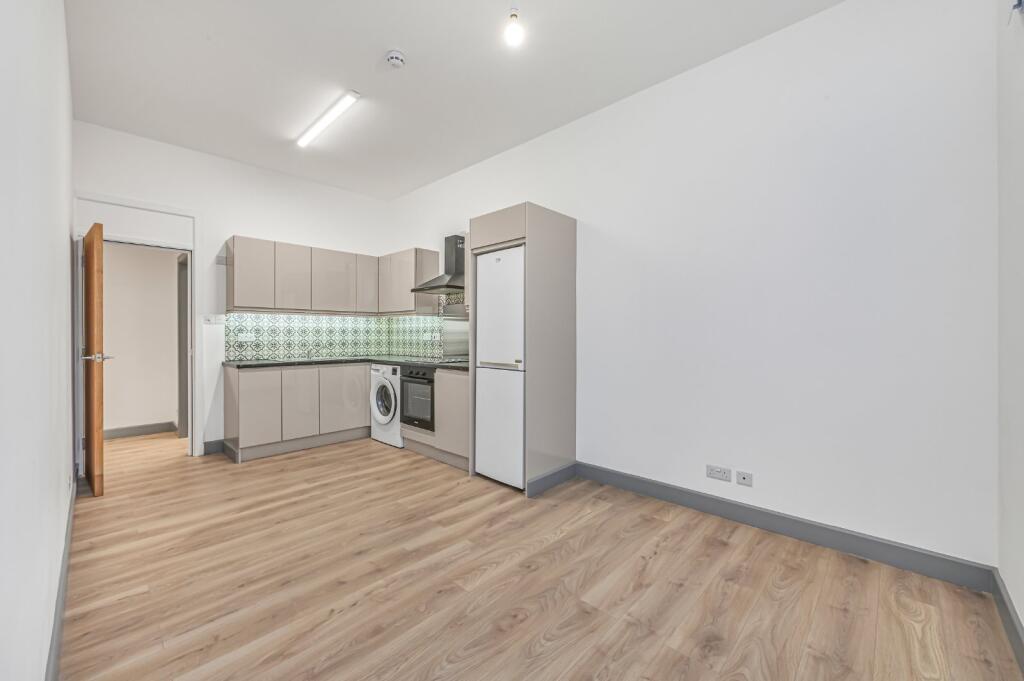 Main image of property: Clapham Park Road, London, SW4