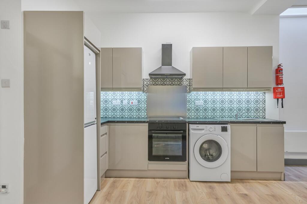 Main image of property: Clapham Park Road, London, SW4