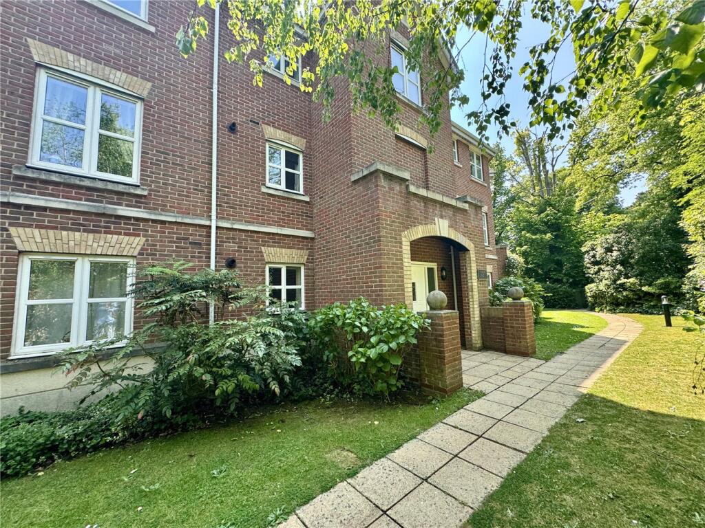 Main image of property: Hillcroft Close, Lymington, Hampshire, SO41