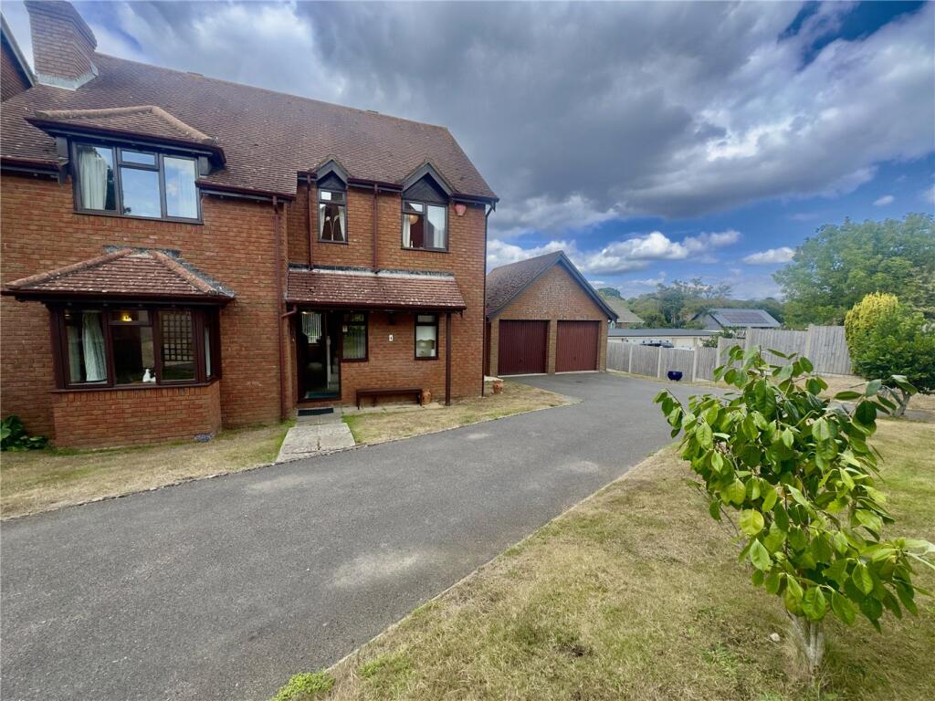 Main image of property: Kivernell Place, Milford on Sea, Lymington, Hampshire, SO41