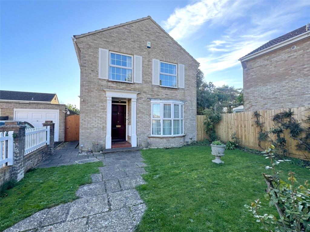 Main image of property: Glebe Fields, Milford on Sea, Lymington, Hampshire, SO41