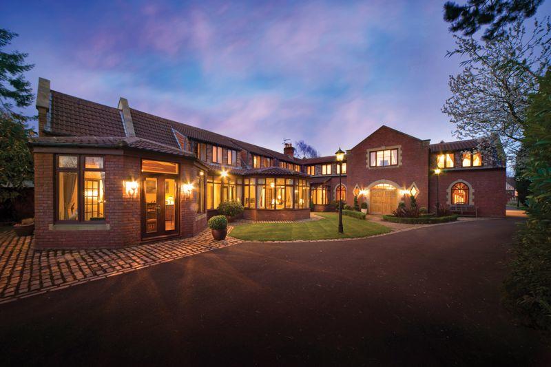 5 bedroom detached house for sale in Runnymede Road, Darras Hall, Ponteland, NE20