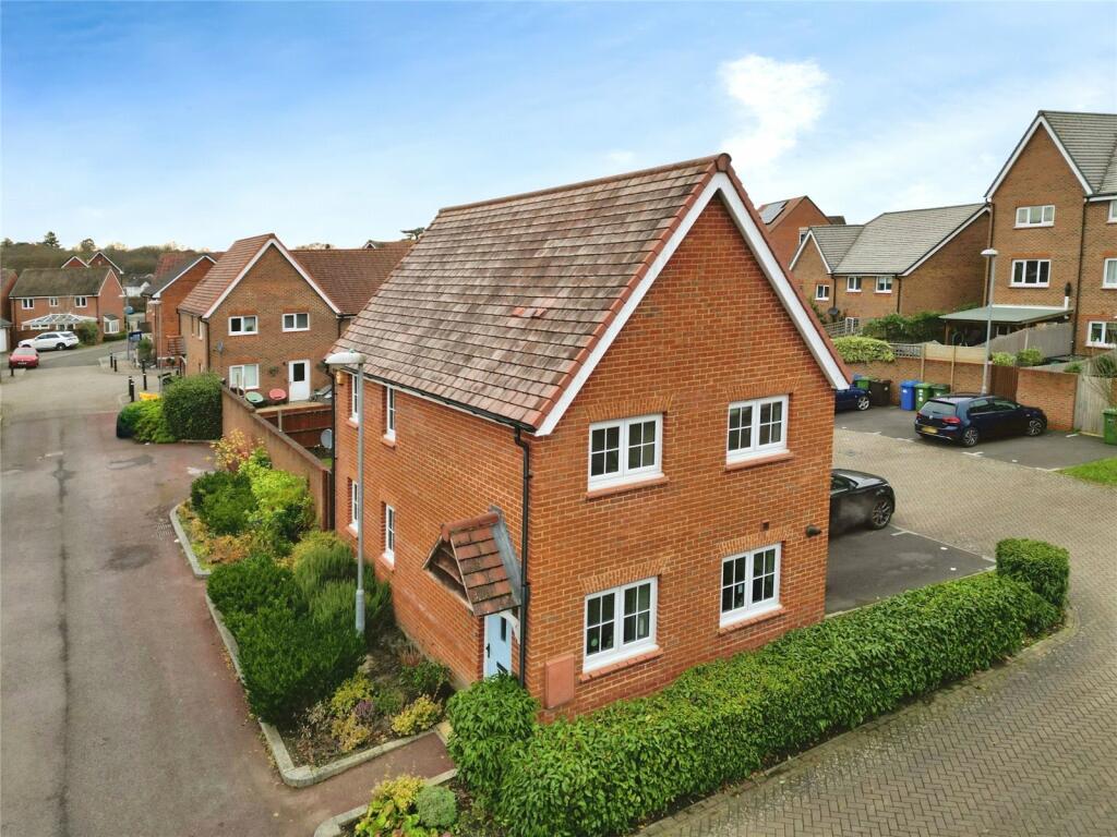 Main image of property: Shearwater Drive, Bracknell, Berkshire, RG12