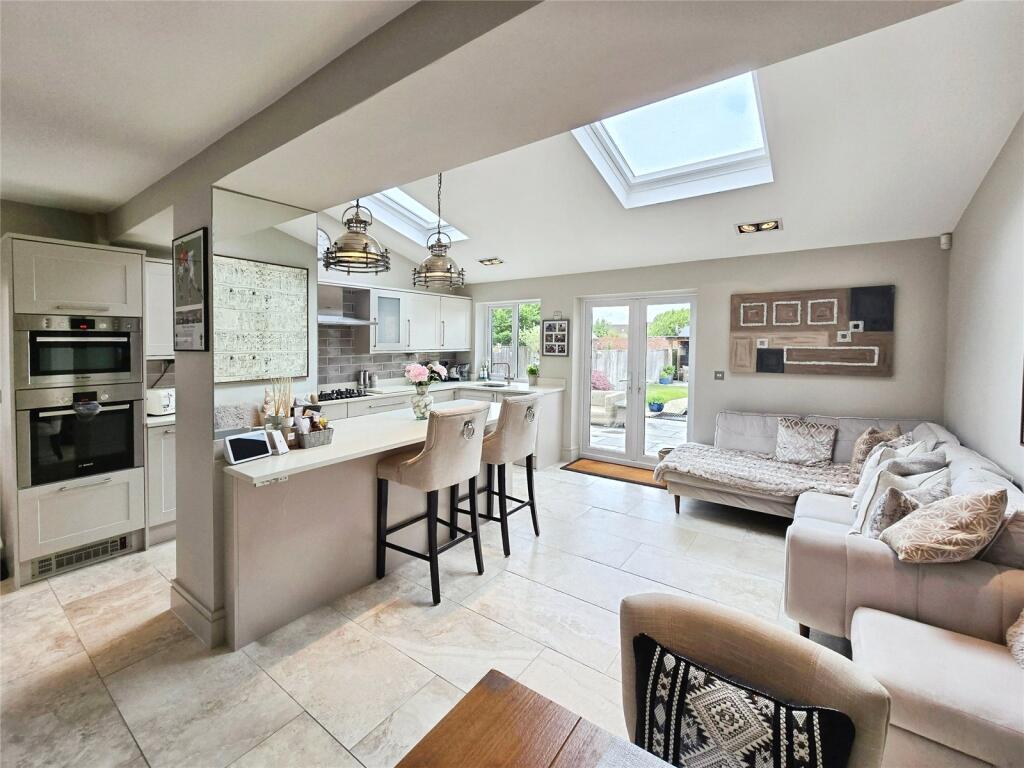 Main image of property: Binfield Road, Bracknell, Berkshire, RG42