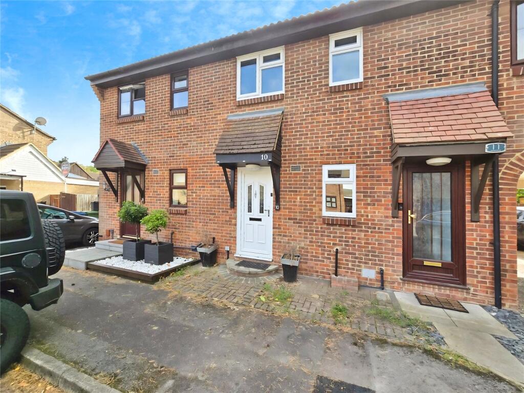 Main image of property: Hythe Close, Bracknell, Berkshire, RG12