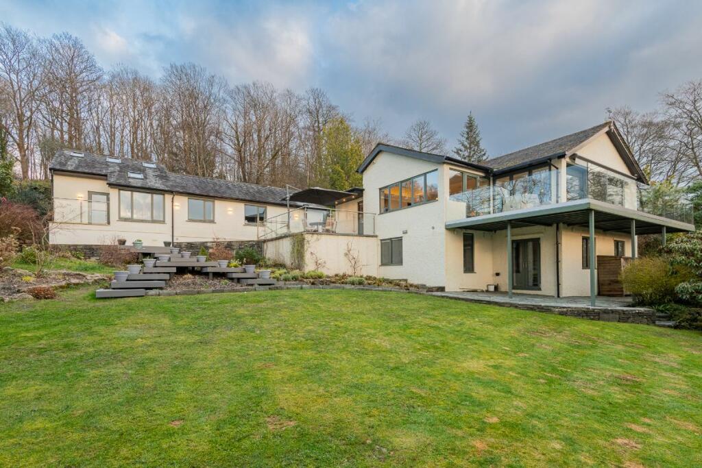 4 bedroom country house for sale in Broadgate, Storrs Park, Bownesson