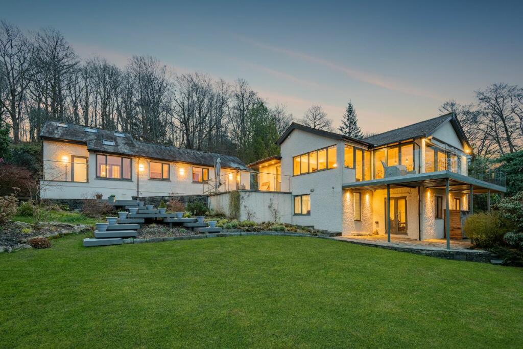 4 bedroom country house for sale in Broadgate, Storrs Park, Bownesson