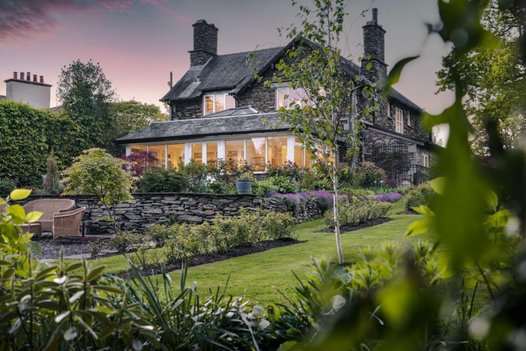 Main image of property: Oakdene, Brook Road, Windermere, LA23 2ED
