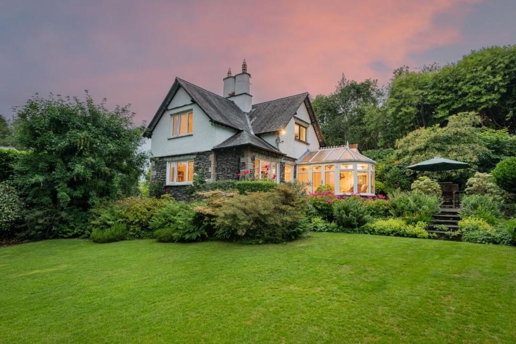 Main image of property: Brunton Lodge, Kendal Road, Bowness-on-Windermere, LA23 3EW