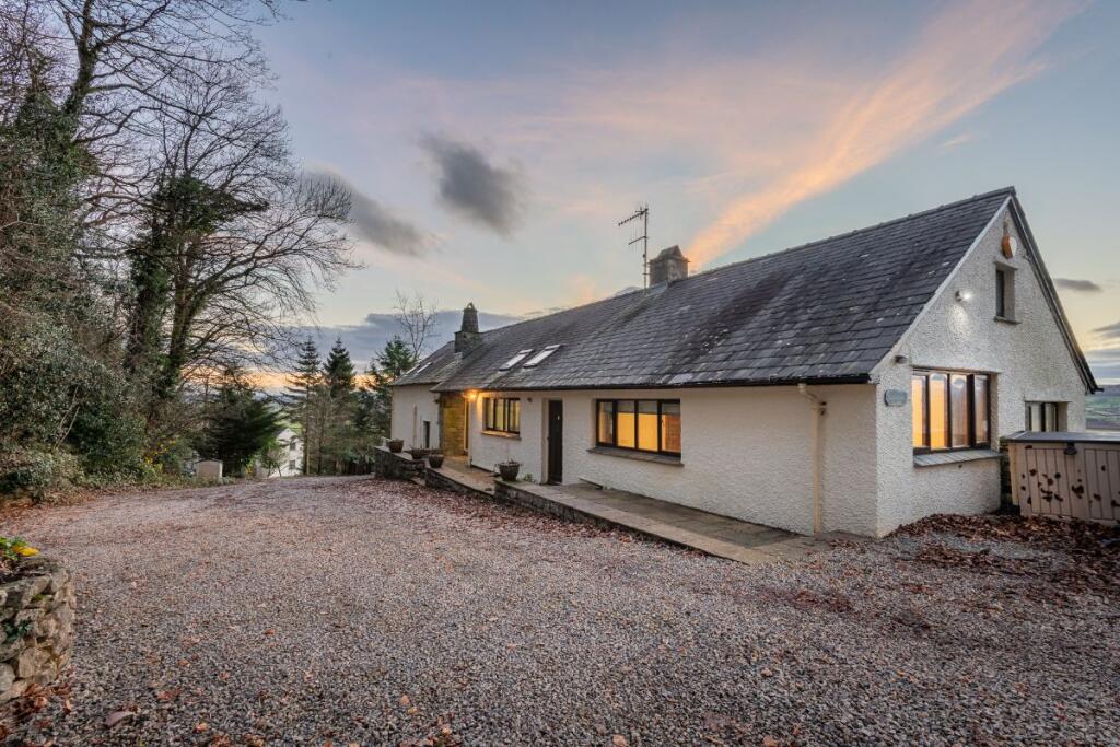 Main image of property: Gatehouse, Brigsteer, Kendal, LA8 8AH