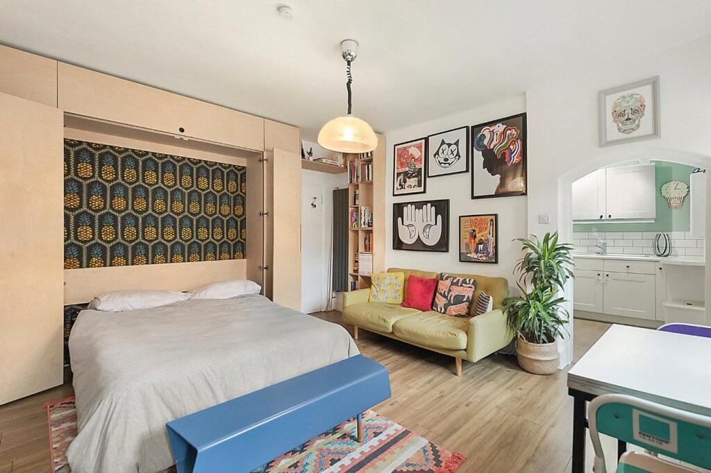 Main image of property: High View Road, London, SE19