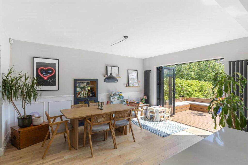 Main image of property: Beulah Hill, London, SE19