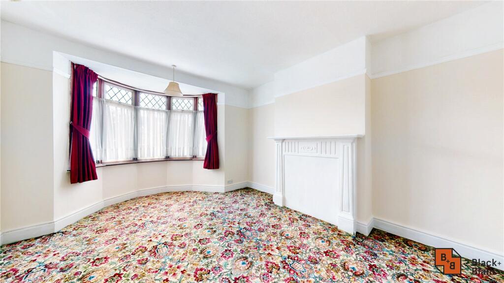 4 bedroom semidetached house for sale in Sefton Road, Croydon, Surrey, CR0