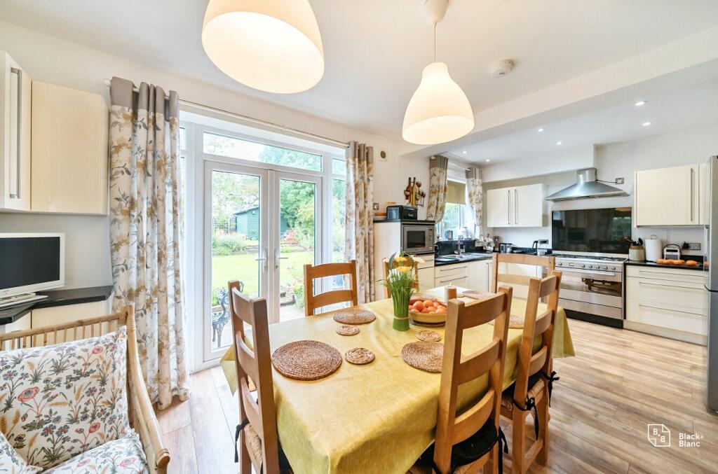 Additional property image - Hawes Lane, West Wickham, BR4
