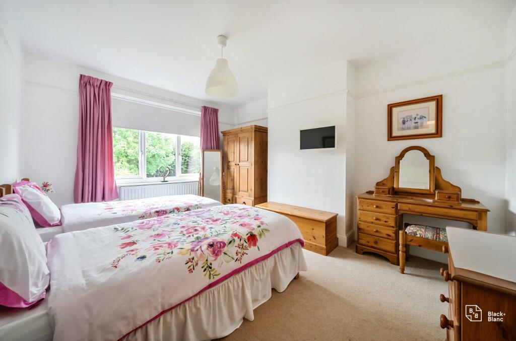 Additional property image - Hawes Lane, West Wickham, BR4