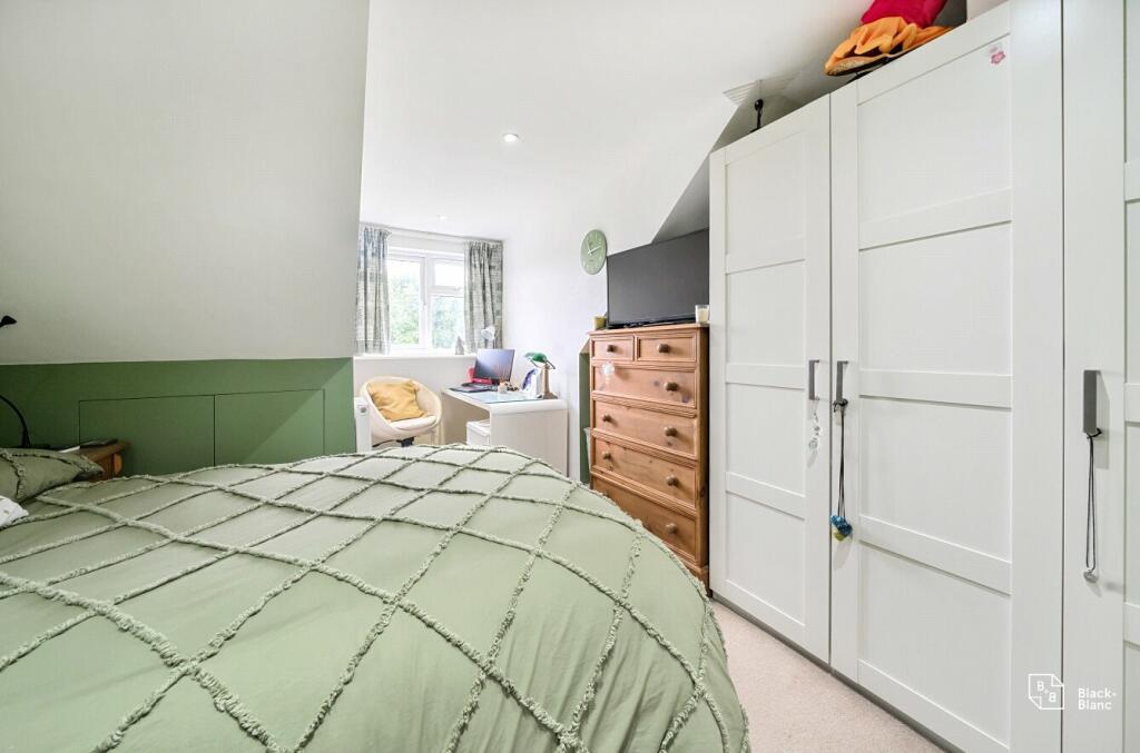 Additional property image - Hawes Lane, West Wickham, BR4