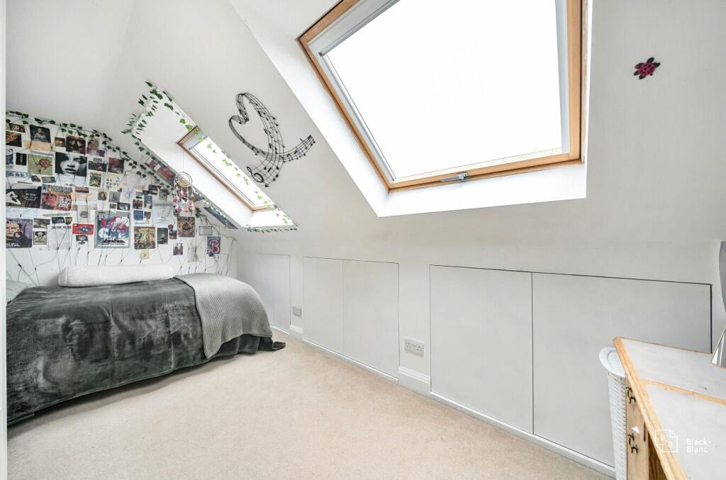 Additional property image - Hawes Lane, West Wickham, BR4