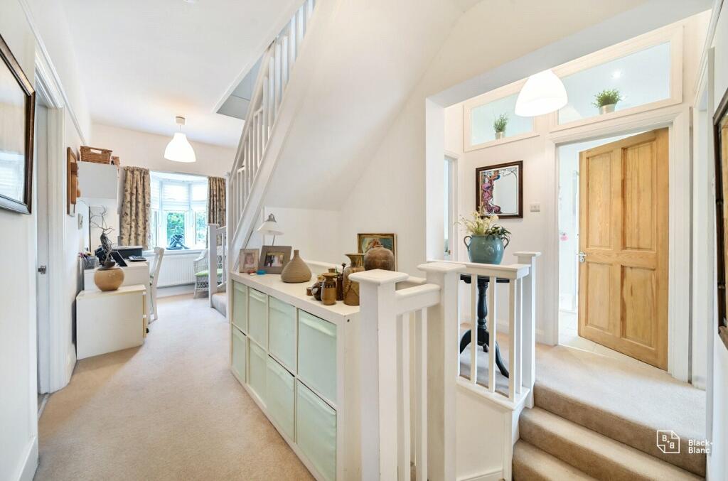 Additional property image - Hawes Lane, West Wickham, BR4