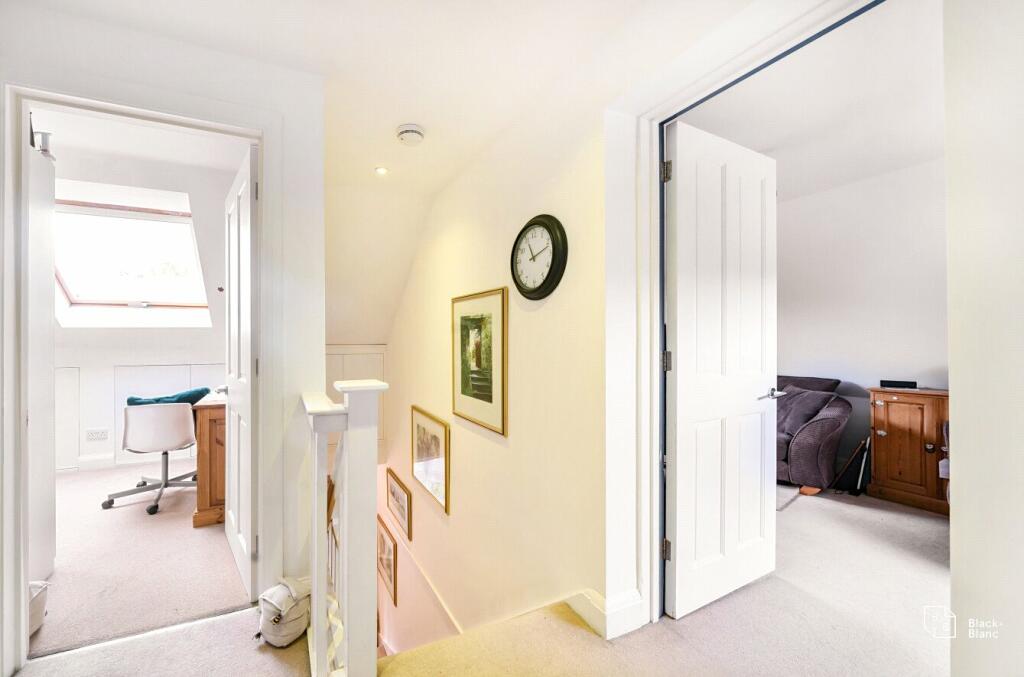 Additional property image - Hawes Lane, West Wickham, BR4
