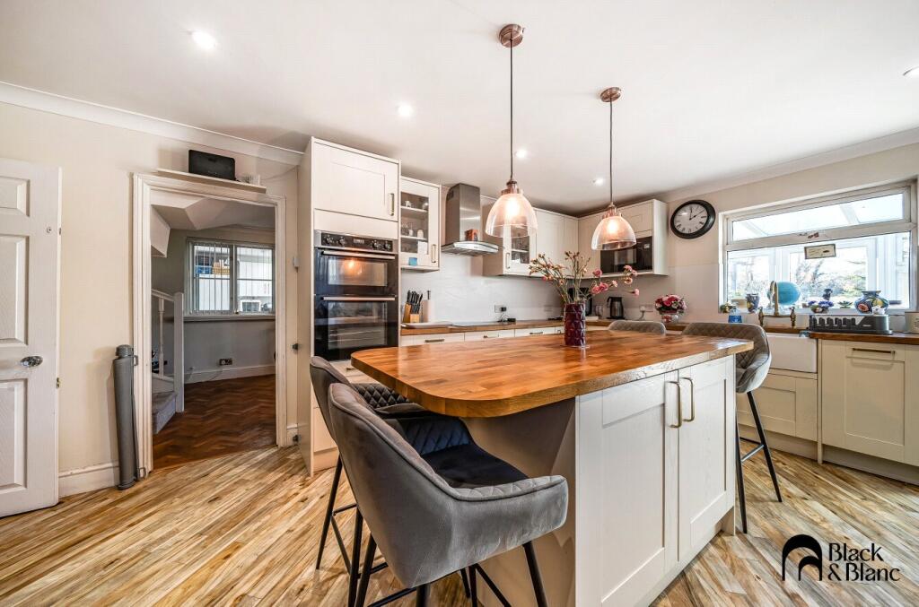 Additional property image - Leaves Green Road, Keston, Bromley, BR2