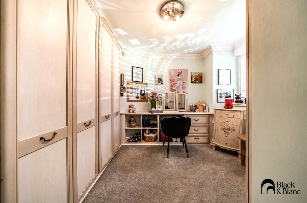 Additional property image - Leaves Green Road, Keston, Bromley, BR2