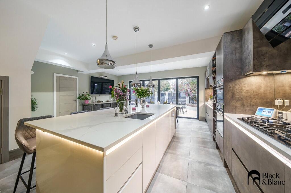 Additional image 37 of Queensway, West Wickham, Bromley, BR4