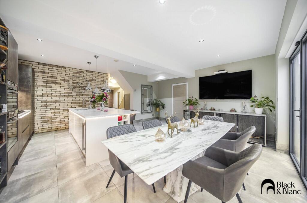 Additional image 31 of Queensway, West Wickham, Bromley, BR4