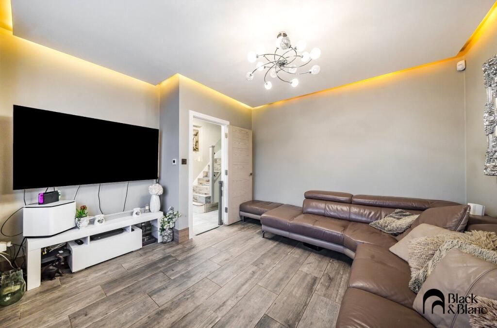 Additional image 27 of Queensway, West Wickham, Bromley, BR4
