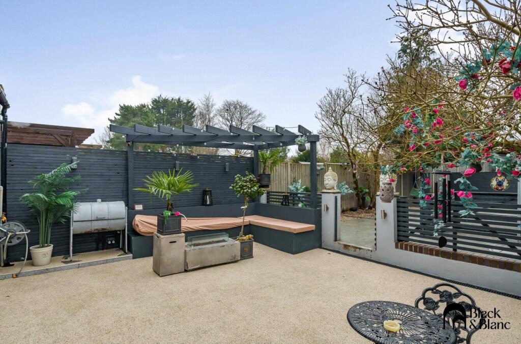 Additional image 12 of Queensway, West Wickham, Bromley, BR4