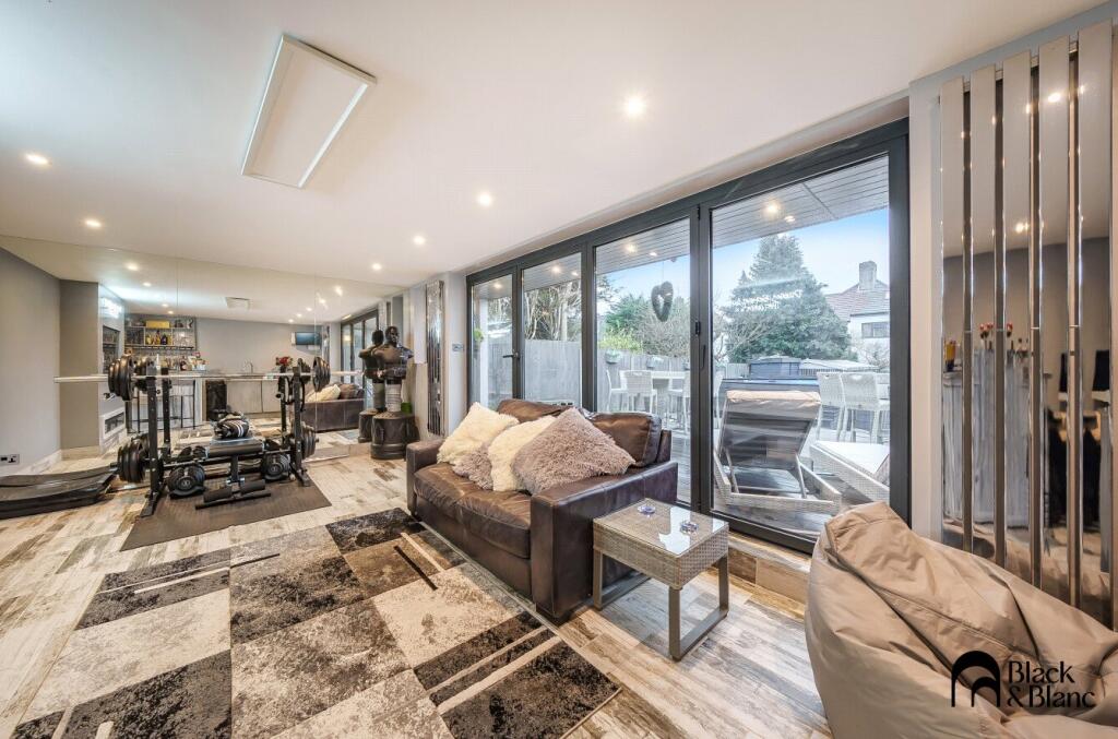 Additional image 7 of Queensway, West Wickham, Bromley, BR4