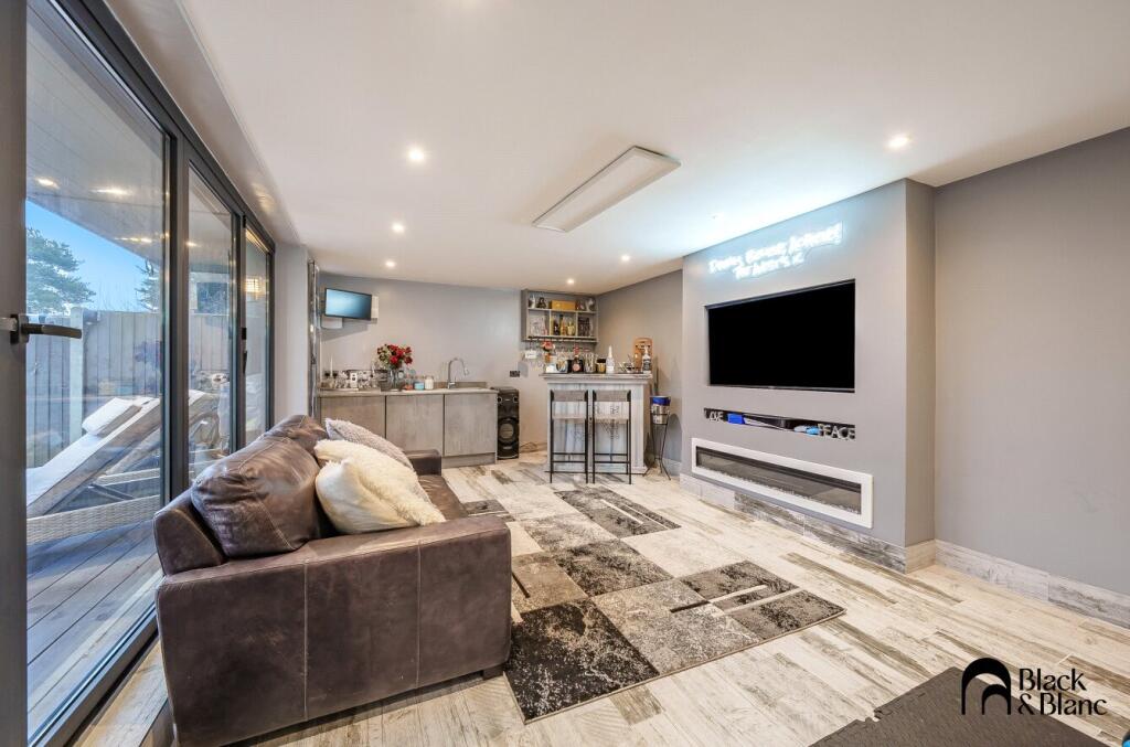 Additional image 6 of Queensway, West Wickham, Bromley, BR4