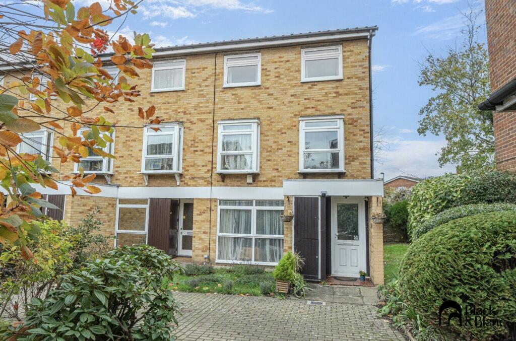 Main image of property: Cotelands, Croydon, CR0