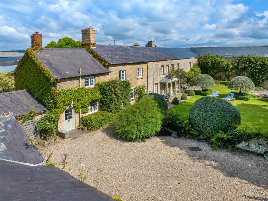 7 bedroom semidetached house for sale in Kingham, Chipping Norton