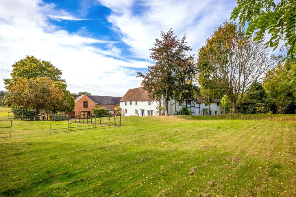 Main image of property: Main Street, Tiddington, Stratford-upon-Avon, Warwickshire, CV37