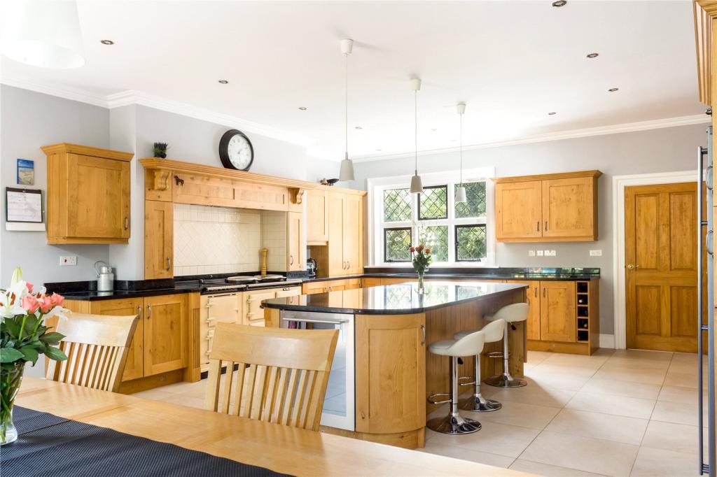 Equestrian facility for sale in Impney, Droitwich, Worcestershire, WR9