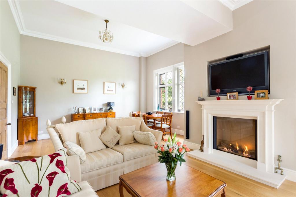 Equestrian facility for sale in Impney, Droitwich, Worcestershire, WR9