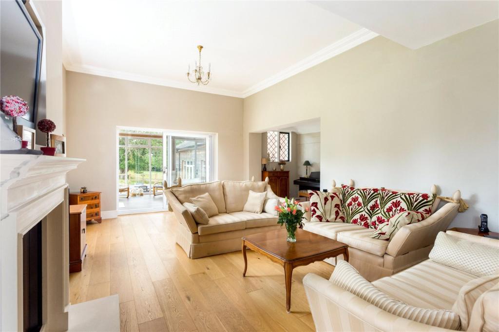 Equestrian facility for sale in Impney, Droitwich, Worcestershire, WR9