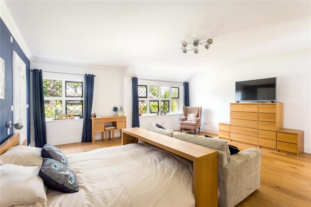 Equestrian facility for sale in Impney, Droitwich, Worcestershire, WR9