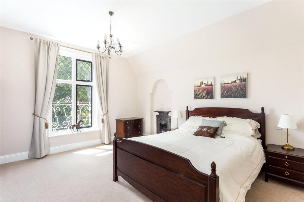 Equestrian facility for sale in Impney, Droitwich, Worcestershire, WR9