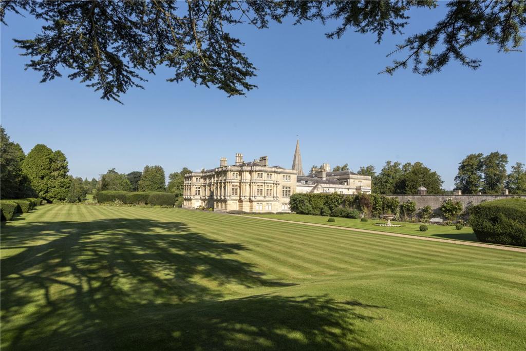 3 bedroom apartment for sale in Sherborne House, Sherborne, Cheltenham