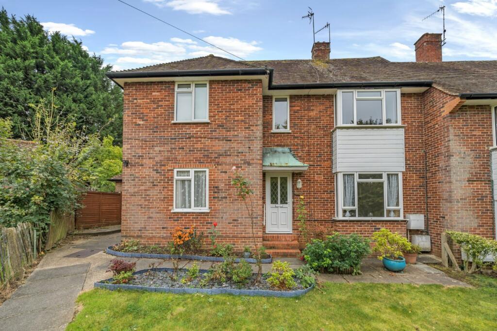 for sale in Rickford Hill, Worplesdon, Guildford, Surrey, GU3