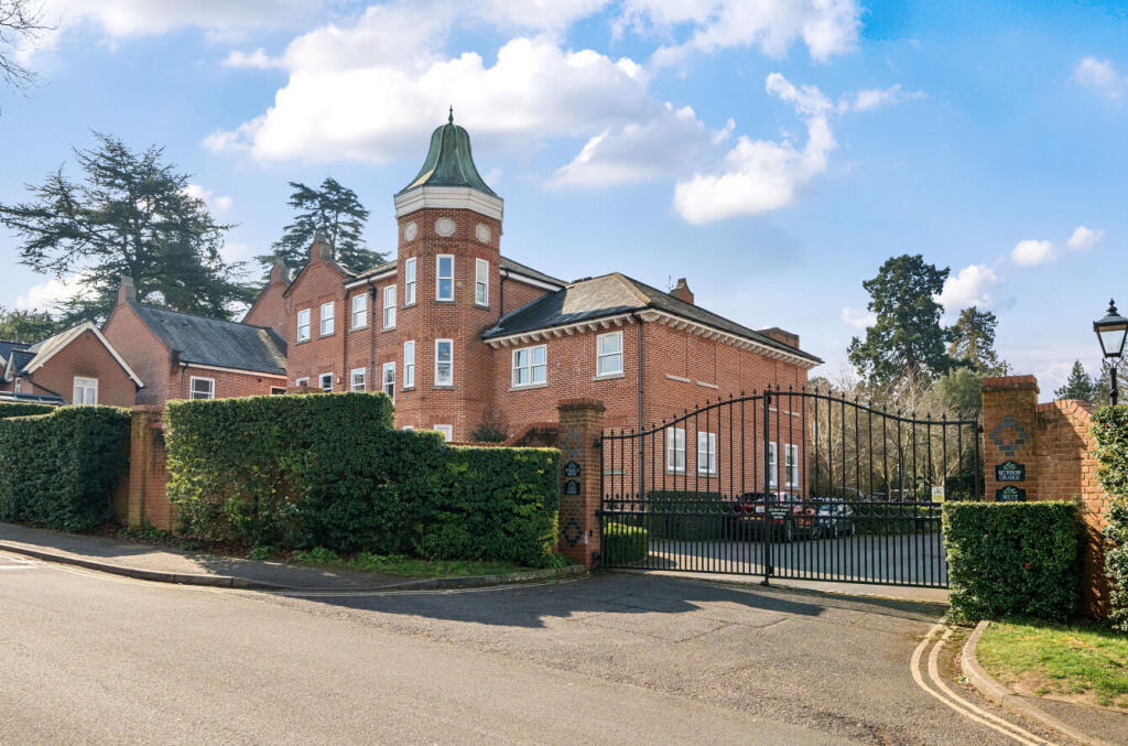 Main image of property: Horseshoe Lane East, Guildford, Surrey, GU1