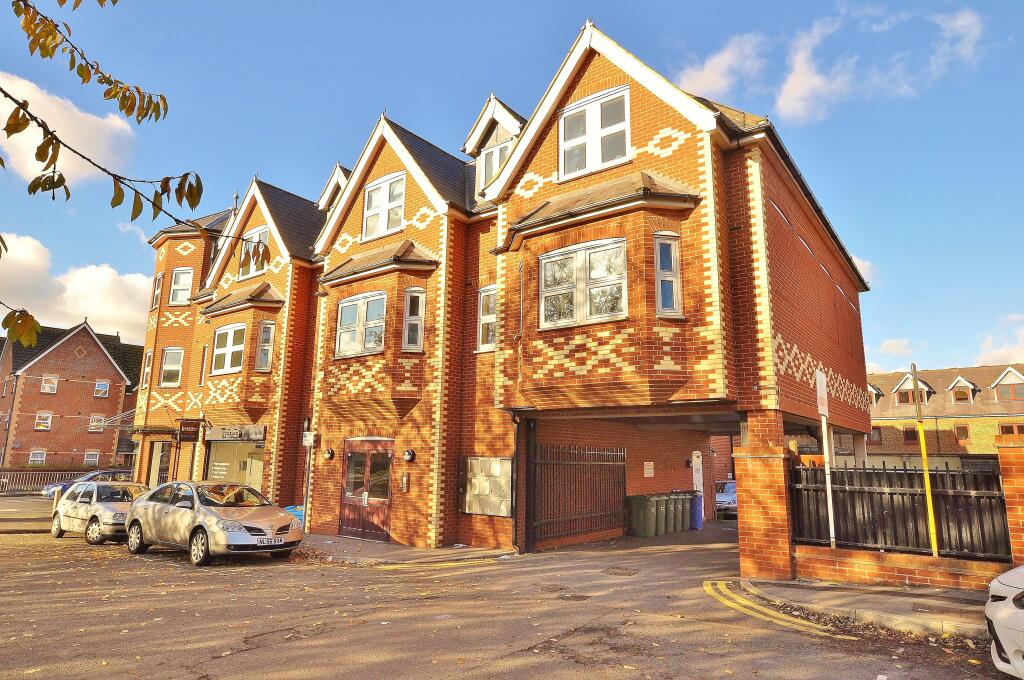 1 bedroom apartment for rent in Valentine House, Church Road, Guildford, Surrey, GU1