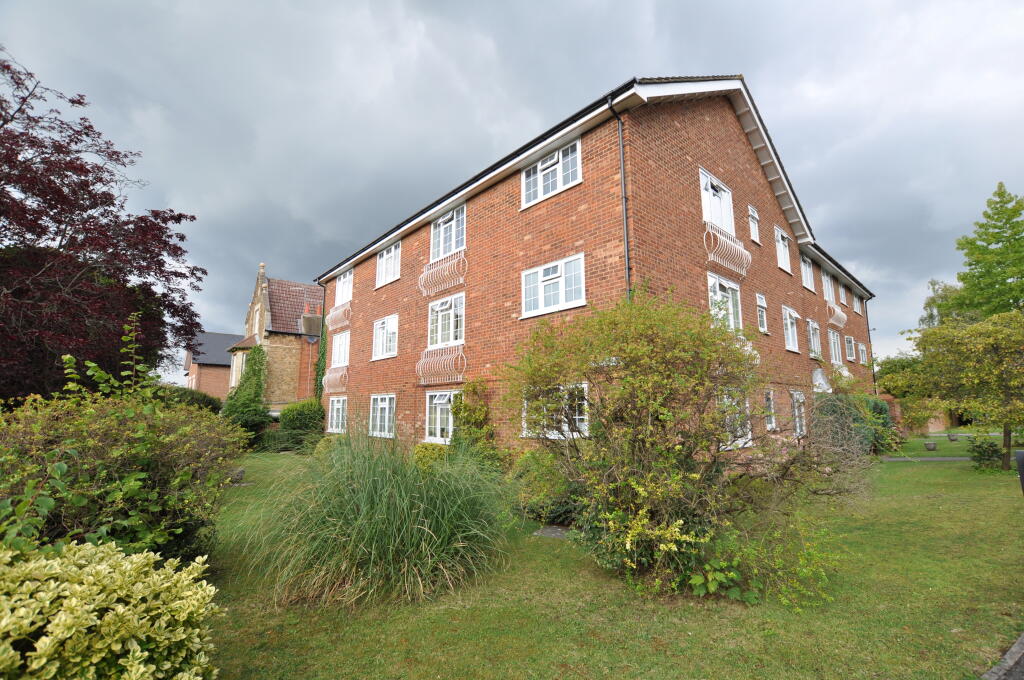 Main image of property: Lyn Court, Ferndown Close, Guildford, Surrey, GU1